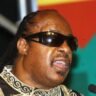 Stevie Wonder : L’Harmonie d’une Légende Musicale